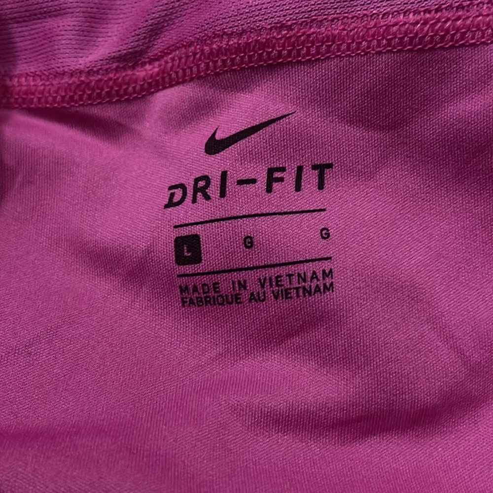Nike athletic shorts - Picture 3 of 4